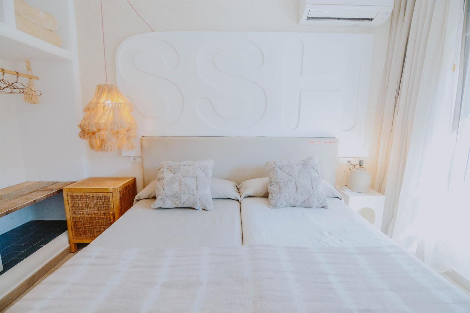 Secret Oasis Ibiza-Only Adults Apart otel Sant Antoni de Portmany Dış mekan fotoğraf